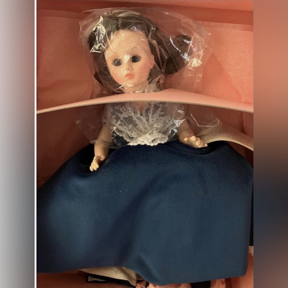 Madame Alexander First Ladies Series ll New AngelicaVan Buren